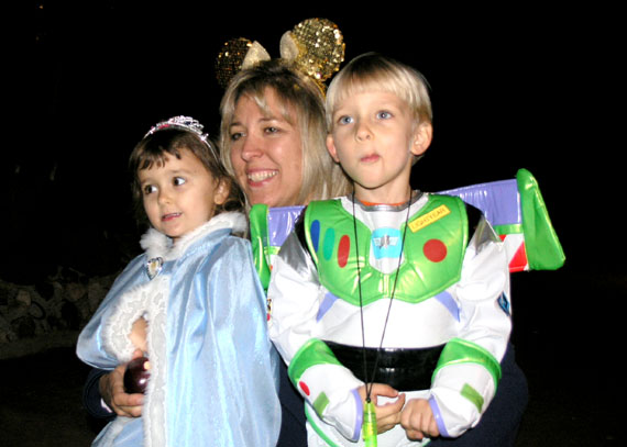 Doris Billings with her happy little Trick or Treaters at Rubel Castle
